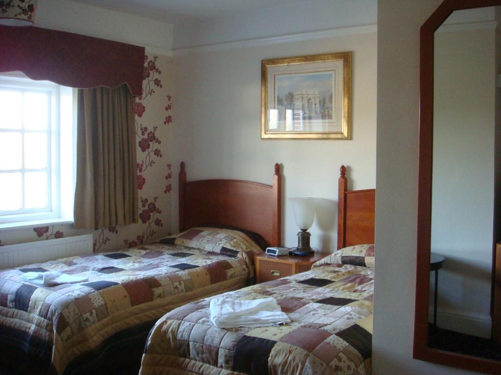 The Royal Standard Guest House 버지니아워터 객실 사진